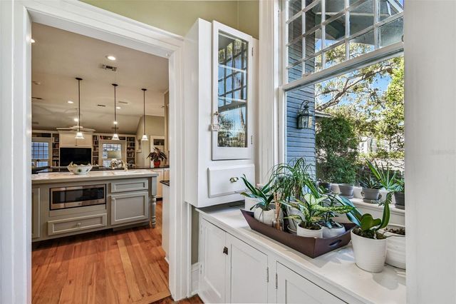 901 S DELAWARE AVENUE, Tampa, FL 33606