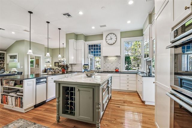 901 S DELAWARE AVENUE, Tampa, FL 33606