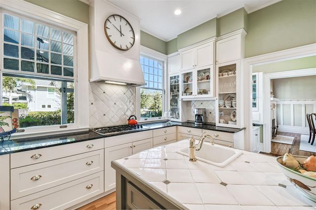 901 S DELAWARE AVENUE, Tampa, FL 33606