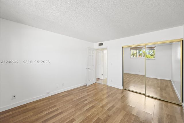 104 Paradise Harbour Blvd 114, North Palm Beach, FL 33408