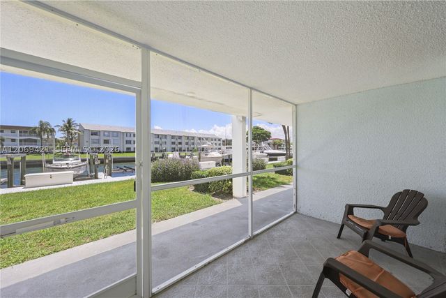 104 Paradise Harbour Blvd 114, North Palm Beach, FL 33408