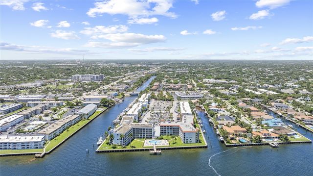104 Paradise Harbour Blvd 114, North Palm Beach, FL 33408