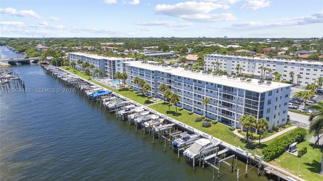104 Paradise Harbour Blvd 114, North Palm Beach, FL 33408
