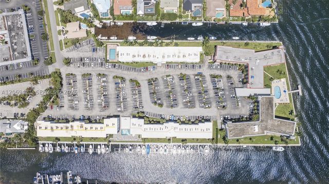 104 Paradise Harbour Blvd 114, North Palm Beach, FL 33408