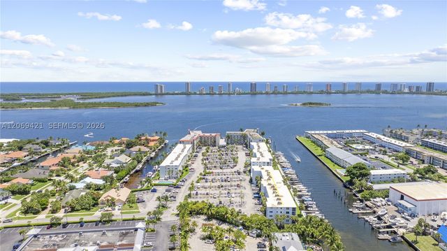 104 Paradise Harbour Blvd 114, North Palm Beach, FL 33408