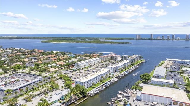 104 Paradise Harbour Blvd 114, North Palm Beach, FL 33408