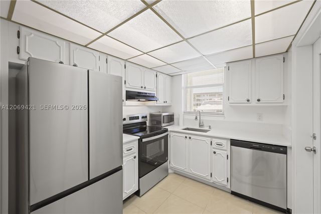 104 Paradise Harbour Blvd 114, North Palm Beach, FL 33408