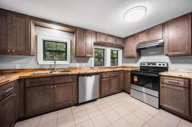 1100 W Mcrae Avenue, Searcy, AR 72143