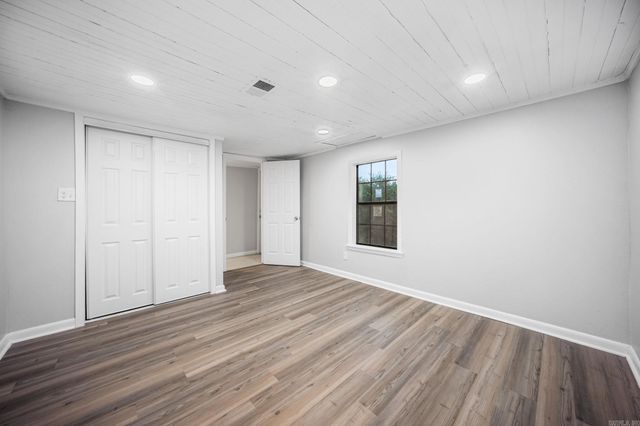1100 W Mcrae Avenue, Searcy, AR 72143