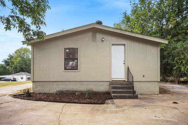 1100 W Mcrae Avenue, Searcy, AR 72143