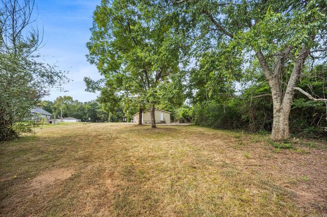 1100 W Mcrae Avenue, Searcy, AR 72143