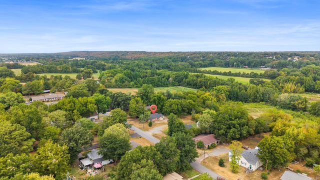 1100 W Mcrae Avenue, Searcy, AR 72143