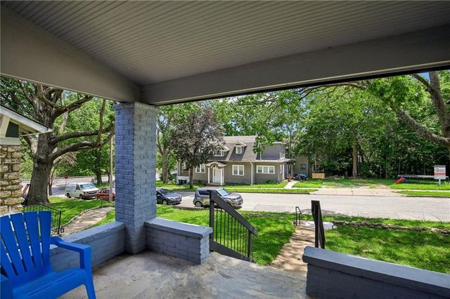 1400 E 28 Street, Kansas City, MO 64109