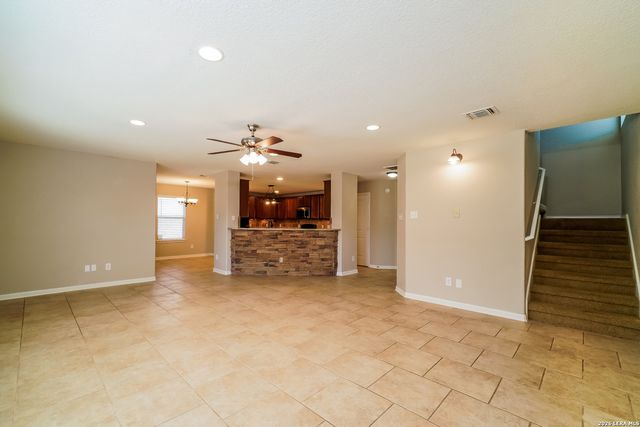 5646 Southern Oaks, San Antonio, TX 78261