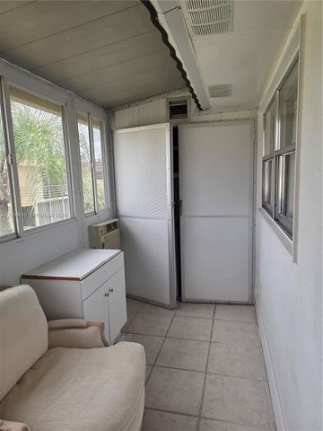 232 E Saxony E 232 232, Delray Beach, FL 33446