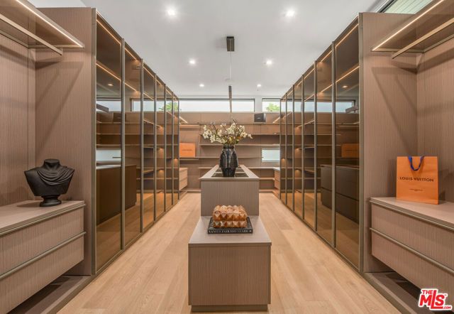 16680 Charmel Lane, Pacific Palisades (los Angeles), CA 90272