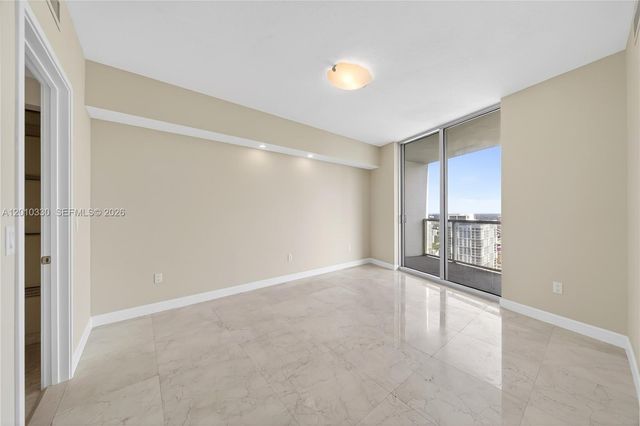 185 SW 7th St 4209, Miami, FL 33130