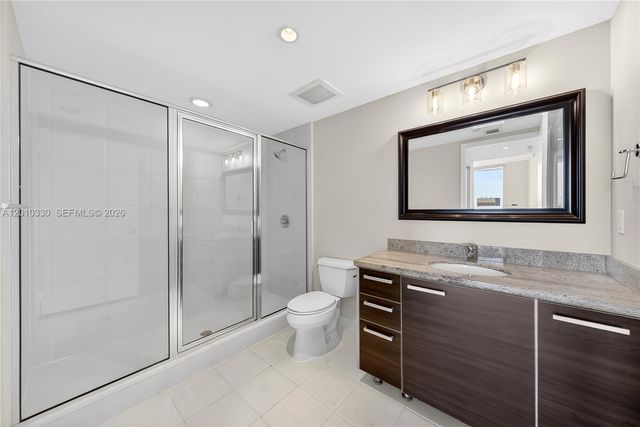 185 SW 7th St 4209, Miami, FL 33130