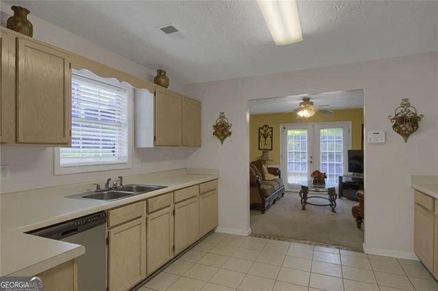 781 Hyde Court, Lithonia, GA 30058