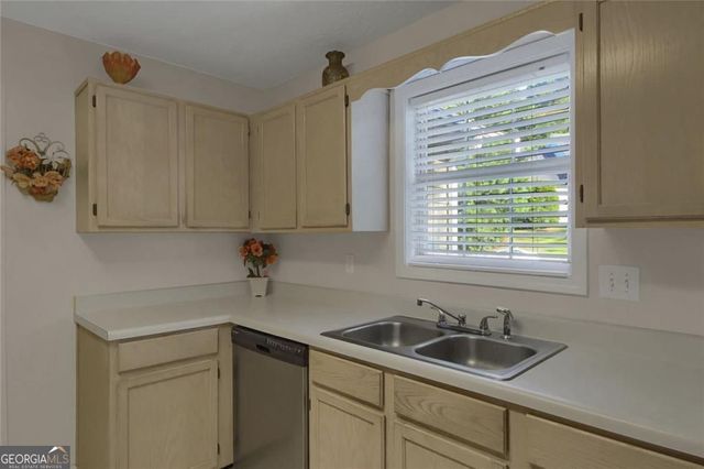 781 Hyde Court, Lithonia, GA 30058
