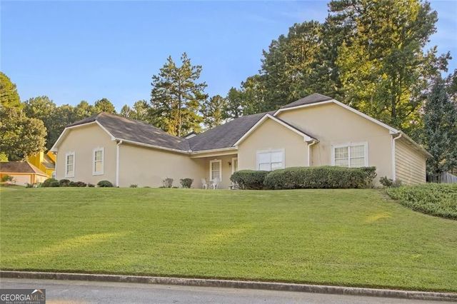 781 Hyde Court, Lithonia, GA 30058