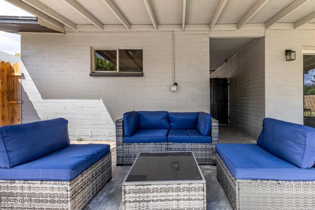 335 S Harris Drive, Mesa, AZ 85204