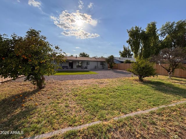335 S Harris Drive, Mesa, AZ 85204