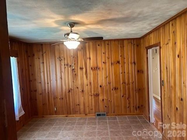 1164 Leigh Circle 11, Charlotte, NC 28216