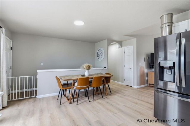 5404 LIZ RANCH RD, Cheyenne, WY 82007