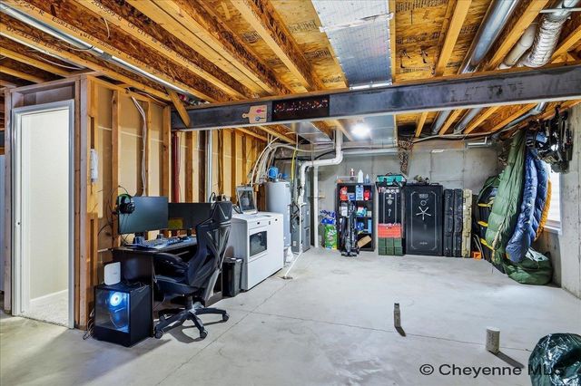 5404 LIZ RANCH RD, Cheyenne, WY 82007