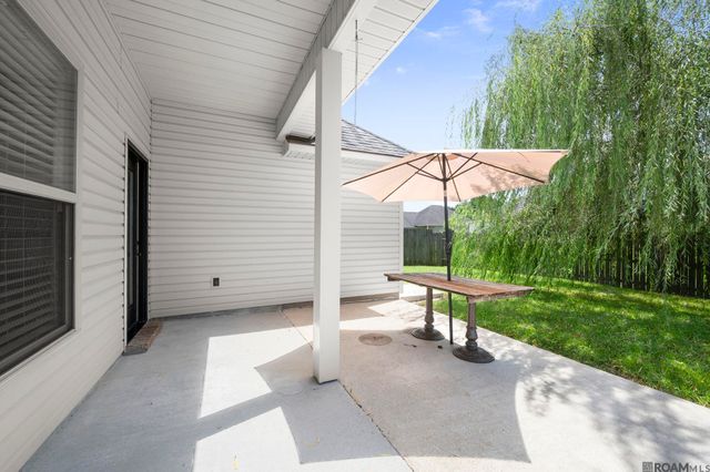 519 S Calvin Ave, Gonzales, LA 70737