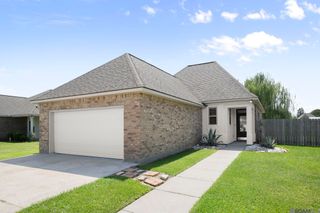 519 S Calvin Ave, Gonzales, LA 70737