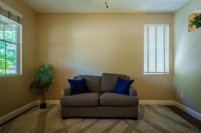 2948 Red Clover Way, Lincoln, CA 95648