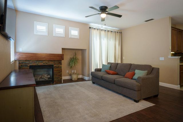 2948 Red Clover Way, Lincoln, CA 95648