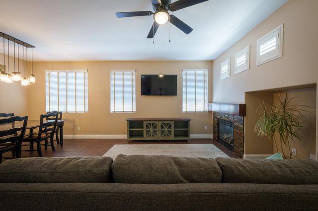 2948 Red Clover Way, Lincoln, CA 95648