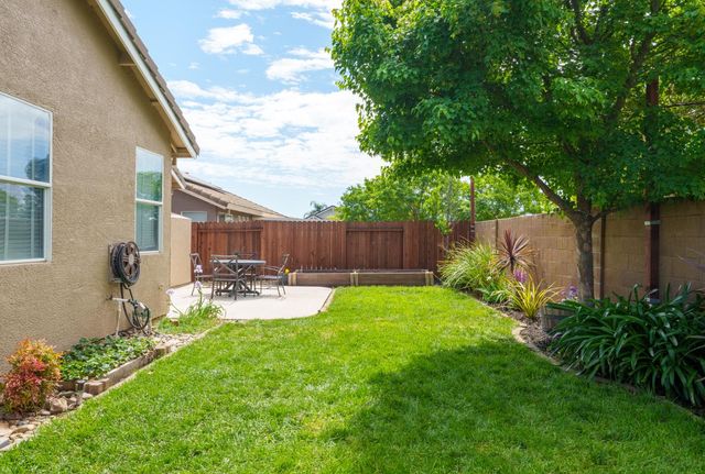 2948 Red Clover Way, Lincoln, CA 95648