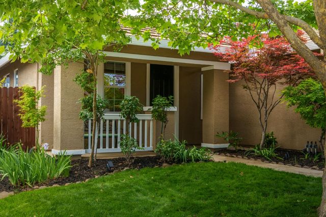 2948 Red Clover Way, Lincoln, CA 95648