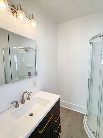 904 W 7th Street, Cisco, TX 76437