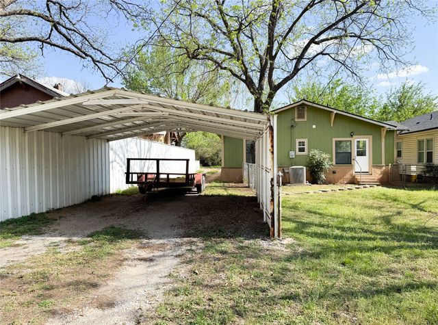 904 W 7th Street, Cisco, TX 76437