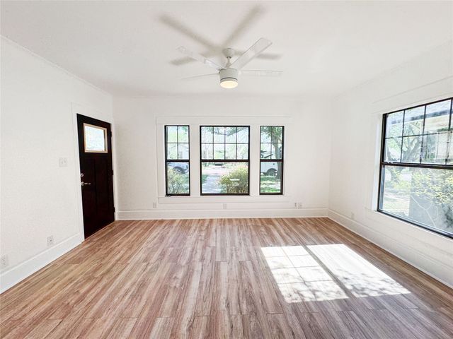 904 W 7th Street, Cisco, TX 76437