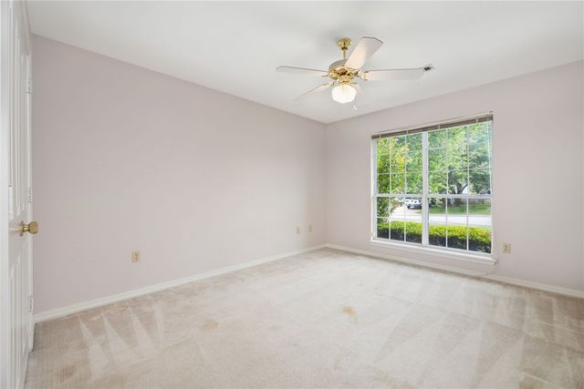 2751 Meandering Way, Fayetteville, AR 72701