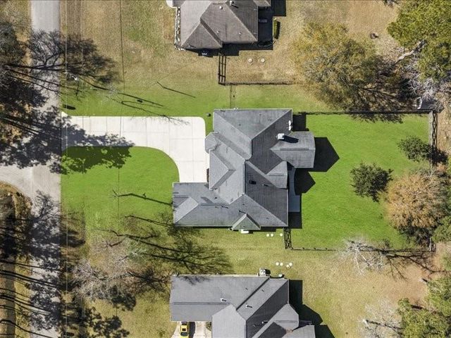 6202 Sugar Bush Drive, Magnolia, TX 77354