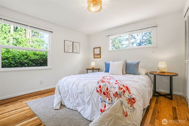 18005 Fremont Avenue N, Shoreline, WA 98133