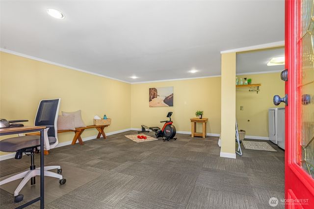 18005 Fremont Avenue N, Shoreline, WA 98133