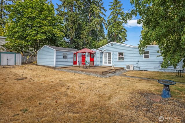 18005 Fremont Avenue N, Shoreline, WA 98133