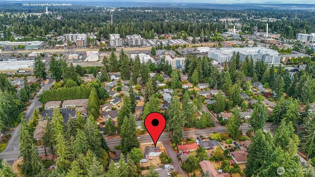 18005 Fremont Avenue N, Shoreline, WA 98133