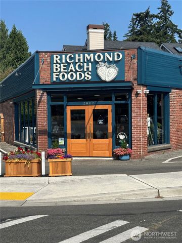 18005 Fremont Avenue N, Shoreline, WA 98133