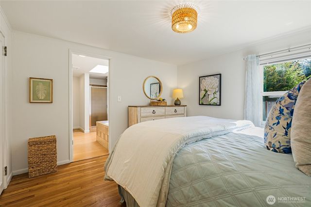 18005 Fremont Avenue N, Shoreline, WA 98133