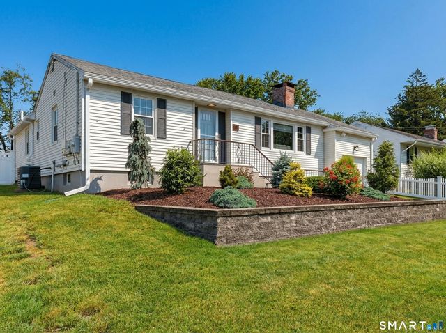 85 Knollwood Road, West Hartford, CT 06110