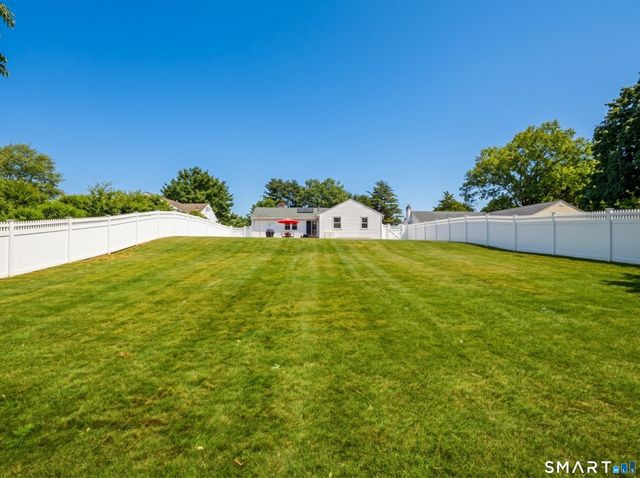 85 Knollwood Road, West Hartford, CT 06110